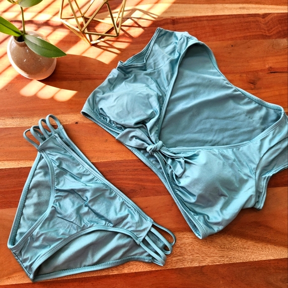 NWTGianni Bini Bikini tie front cap sleeve Fan Favs Large top Medium bottom Aloe - Picture 1 of 4